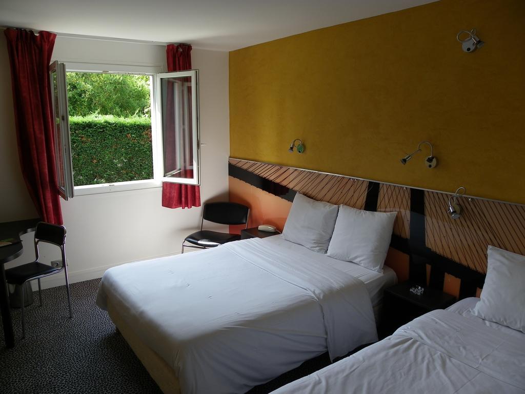 Hotel Logitel Saint-Doulchard Room photo