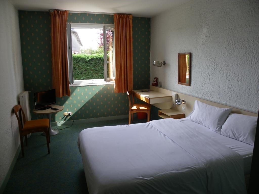 Hotel Logitel Saint-Doulchard Room photo