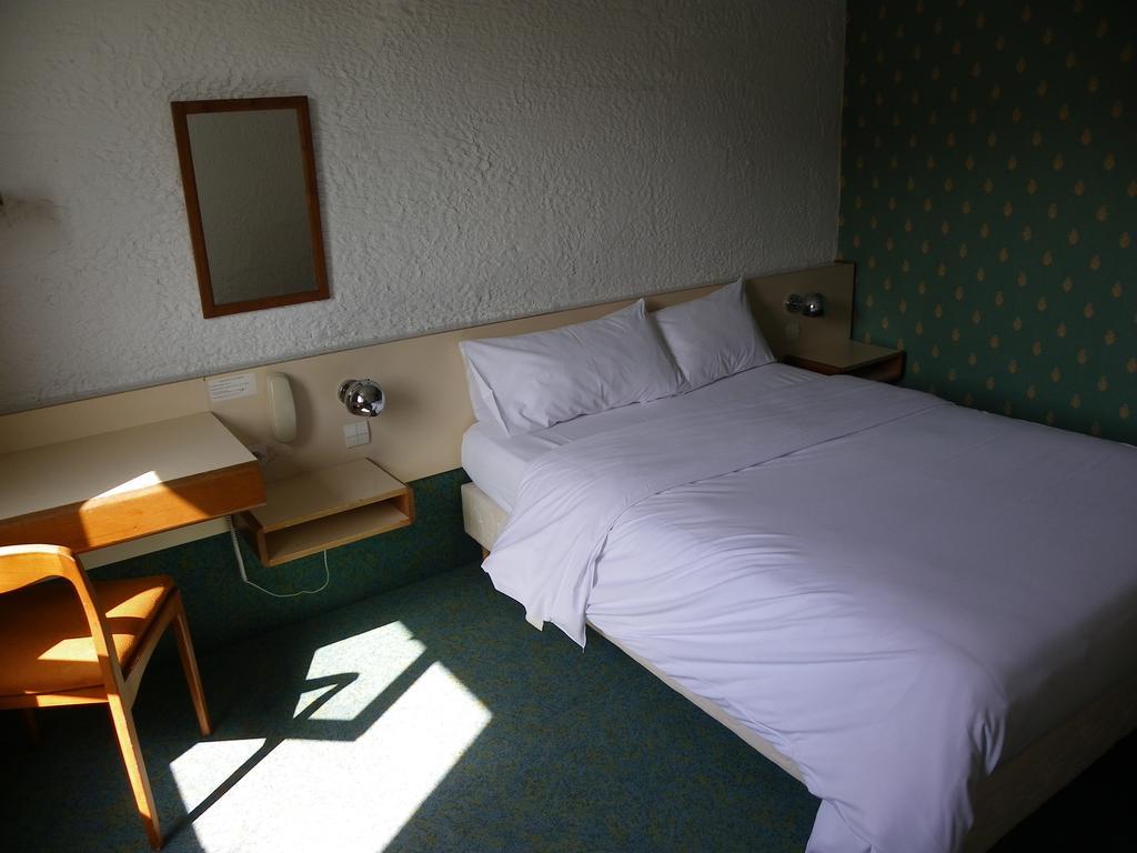 Hotel Logitel Saint-Doulchard Exterior photo