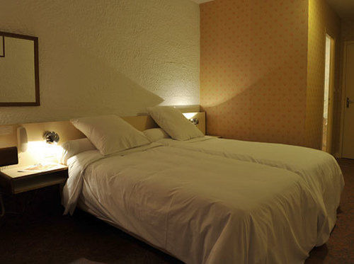 Hotel Logitel Saint-Doulchard Exterior photo